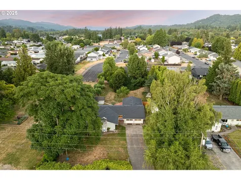 372 Insel Road Woodland WA 98674