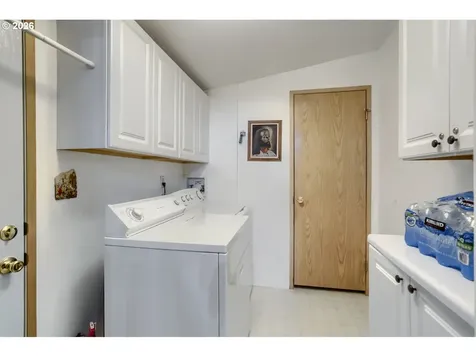 20248 Highway 213 Oregon City OR 97045