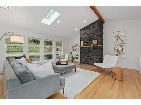 10441 SW Ridgeview Lane Portland OR 97219