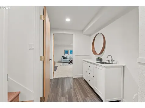 10441 SW Ridgeview Lane Portland OR 97219