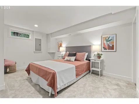 10441 SW Ridgeview Lane Portland OR 97219