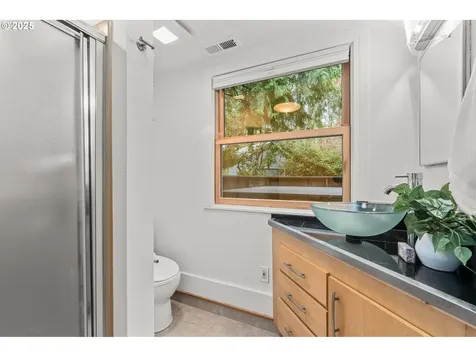 10441 SW Ridgeview Lane Portland OR 97219