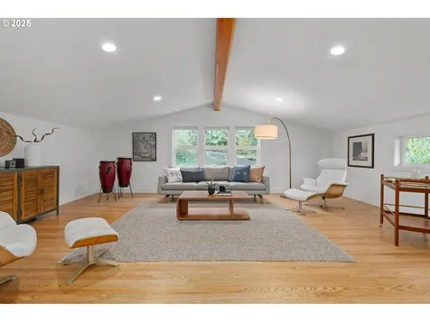 10441 SW Ridgeview Lane Portland OR 97219