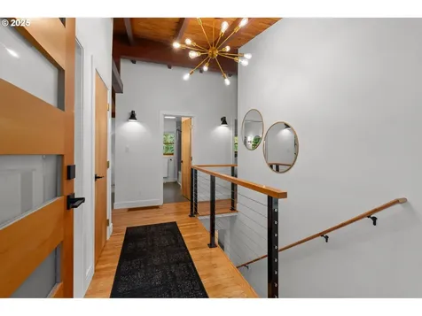 10441 SW Ridgeview Lane Portland OR 97219