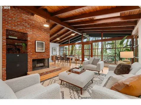 10441 SW Ridgeview Lane Portland OR 97219