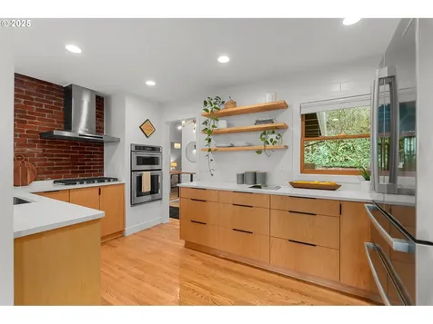 10441 SW Ridgeview Lane Portland OR 97219