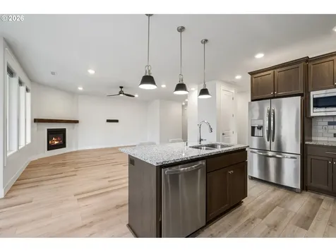 7007 NW 22nd Avenue Vancouver WA 98665