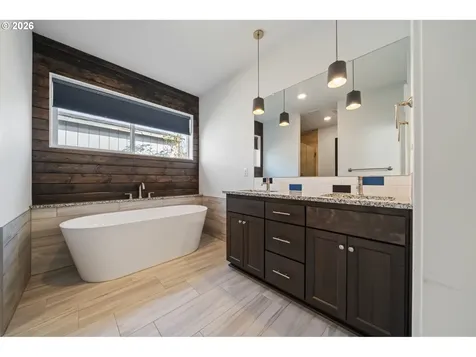7007 NW 22nd Avenue Vancouver WA 98665
