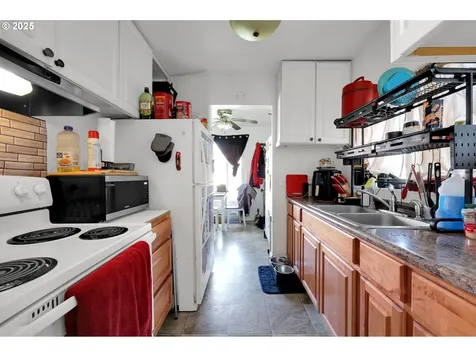 3118 Richard Avenue Eugene OR 97402