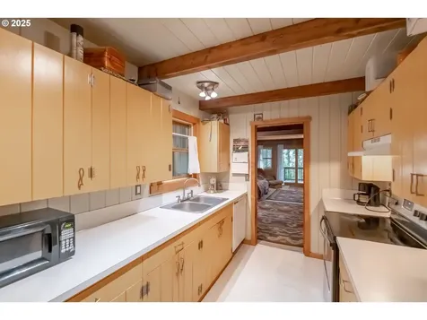 31636 Lewis Place Philomath OR 97370