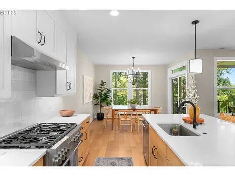 1738 NW Larkin Terrace Portland OR 97229