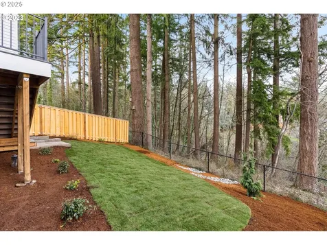 1738 NW Larkin Terrace Portland OR 97229