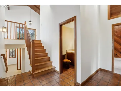 1025 K Street Washougal WA 98671