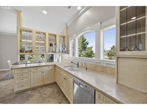 84 Sailors Ravine Court Florence OR 97439
