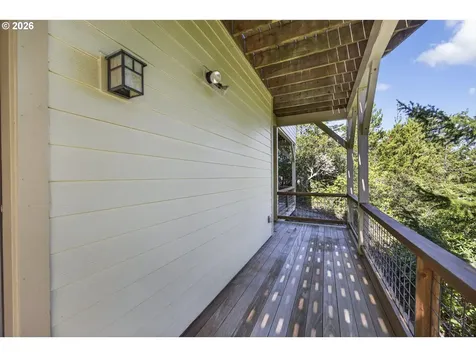 84 Sailors Ravine Court Florence OR 97439