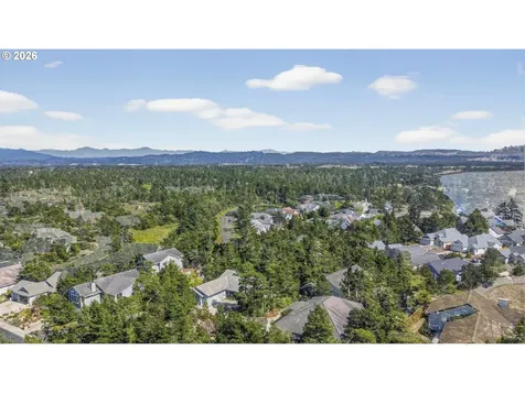 84 Sailors Ravine Court Florence OR 97439