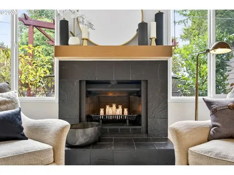 11514 SW 45th Avenue Portland OR 97219