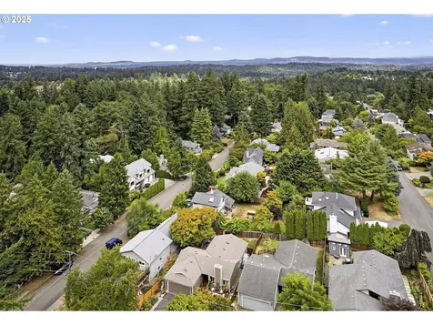 11514 SW 45th Avenue Portland OR 97219