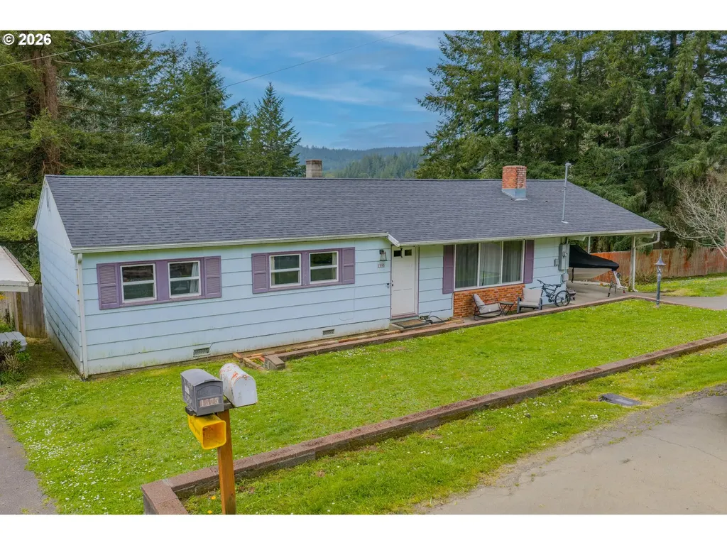 1595 N Henry Street Coquille OR 97423