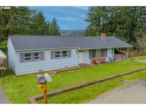 1595 N Henry Street Coquille OR 97423