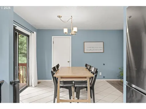 1595 N Henry Street Coquille OR 97423