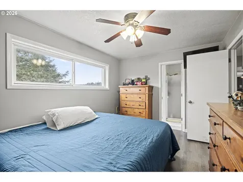 1595 N Henry Street Coquille OR 97423