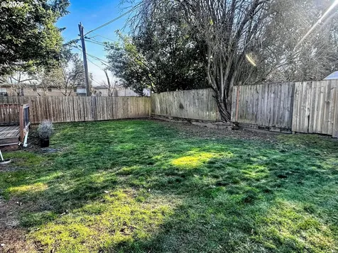 11818 NE Holladay Street Portland OR 97220