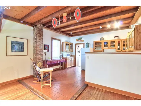 1704 SE Harold Street Portland OR 97202