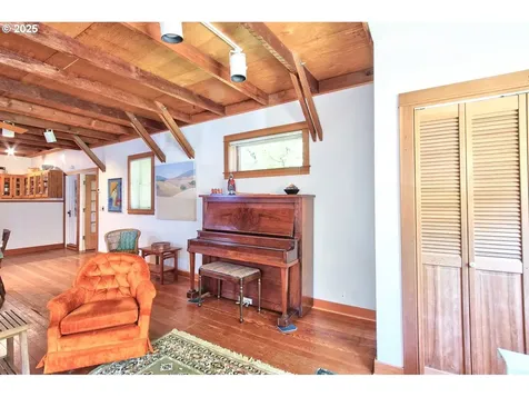 1704 SE Harold Street Portland OR 97202