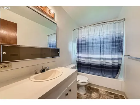15820 SE Tibbetts Street Portland OR 97236