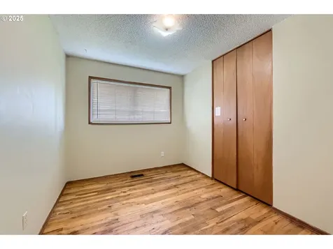15820 SE Tibbetts Street Portland OR 97236