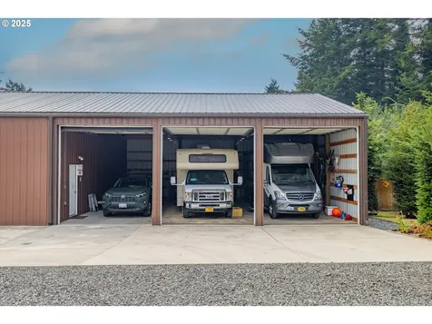 91525 Spaw Lane Coos Bay OR 97420