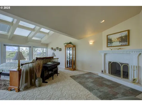 158 Woodberry Lane Roseburg OR 97471