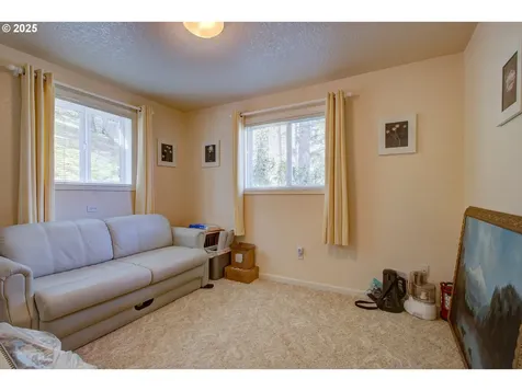 158 Woodberry Lane Roseburg OR 97471