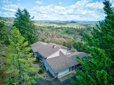 158 Woodberry Lane Roseburg OR 97471