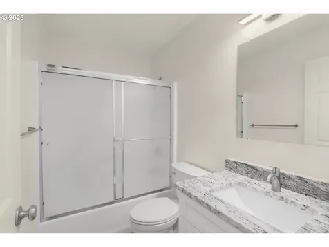 18568 SW Muirfield Street Beaverton OR 97003