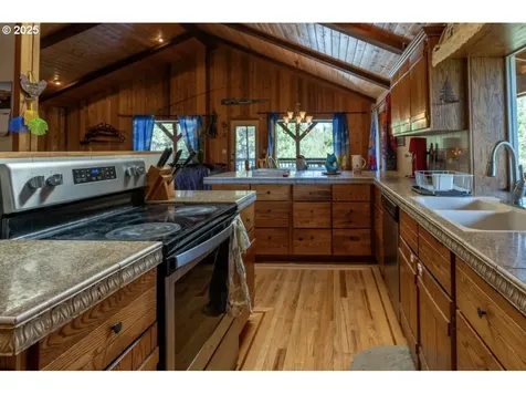 62482 Canyon Creek Lane Canyon City OR 97820