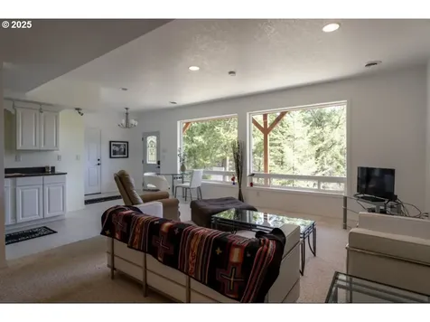 62482 Canyon Creek Lane Canyon City OR 97820
