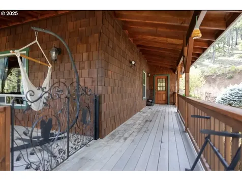 62482 Canyon Creek Lane Canyon City OR 97820