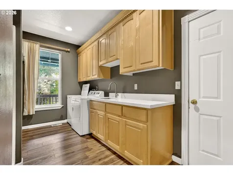 101 W Johanna Court Newberg OR 97132