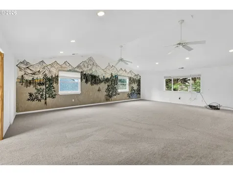 101 W Johanna Court Newberg OR 97132