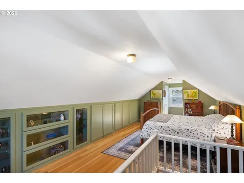 108 E 35th Street Vancouver WA 98663