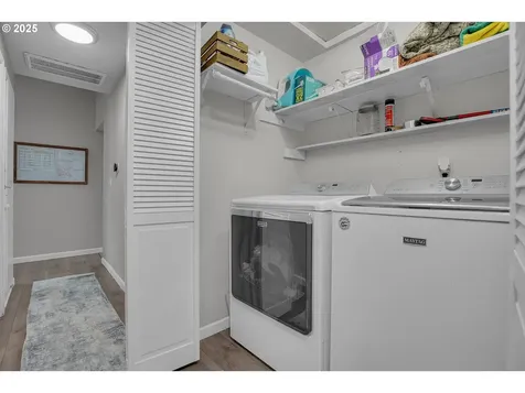 1897 SW Binford Lake Parkway Gresham OR 97080