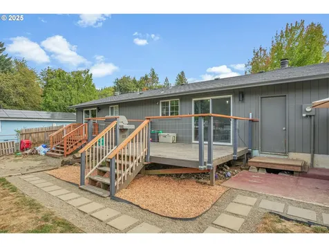 1897 SW Binford Lake Parkway Gresham OR 97080
