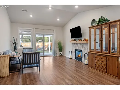 16610 Pine Creek Drive La Pine OR 97739