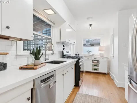 1515 NE 57th Avenue Portland OR 97213