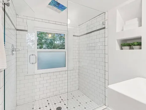 1515 NE 57th Avenue Portland OR 97213