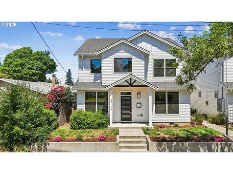 6517 SE Woodstock Boulevard Portland OR 97206