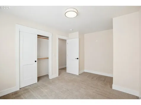 6517 SE Woodstock Boulevard Portland OR 97206