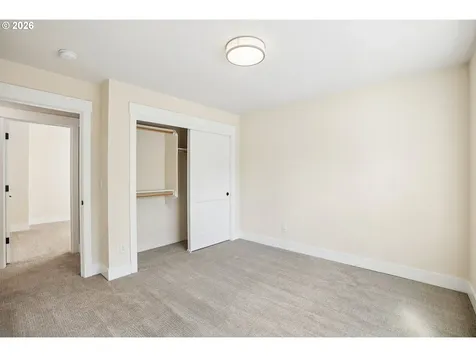 6517 SE Woodstock Boulevard Portland OR 97206